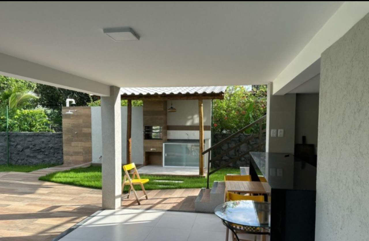 Espetacular Casa à Venda em Lauro de Freitas-BA, Bairro Portão: 4 Quartos, 4 Suítes, 6 Banheiros, 6 Vagas, 500m²!